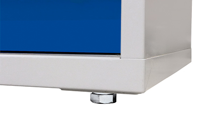 With levelers screws