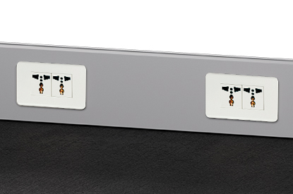 Universal socket Universal socket
